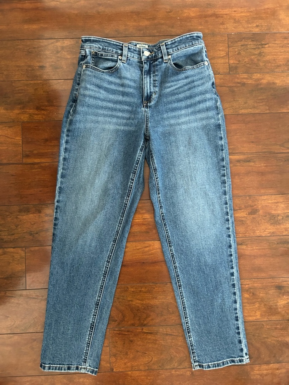 L.L. Bean Classic Straight Fit Jeans Size 8 Fall Jeans